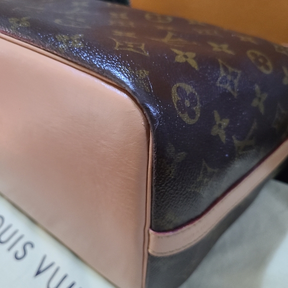 Louis Vuitton Petite Noe Bag - Picture 15 of 16